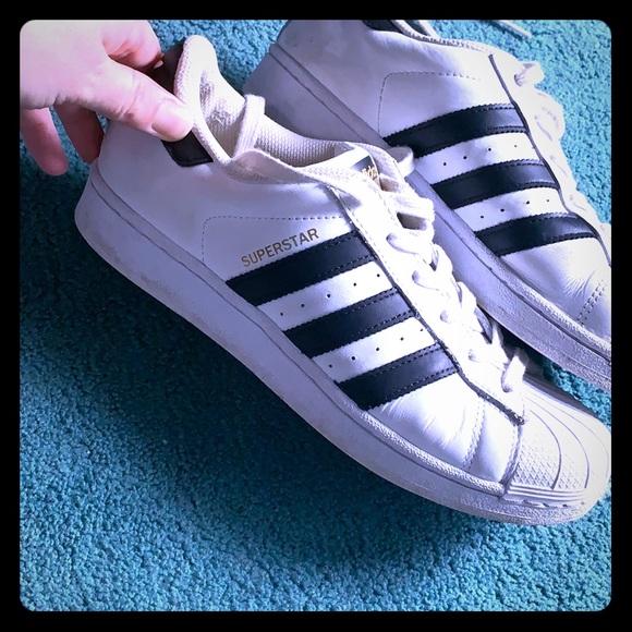 Adidas Superstars - Picture 1 of 4
